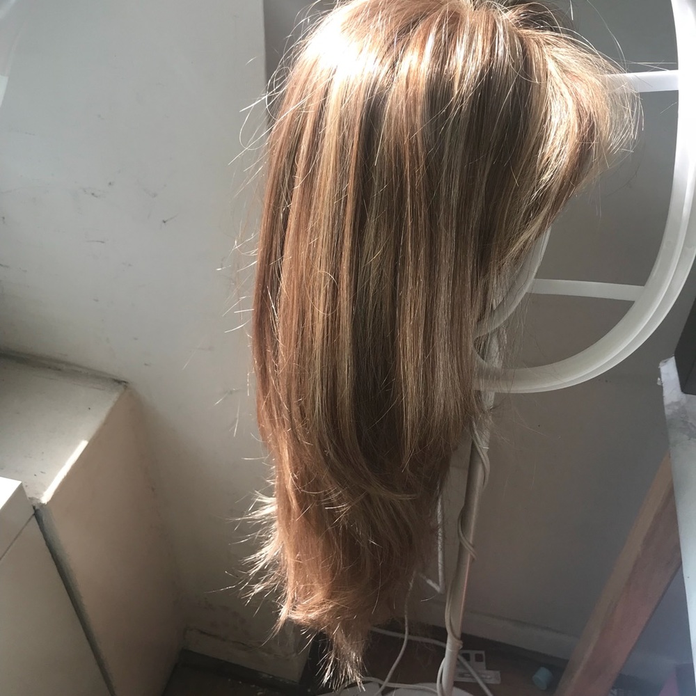 Louis Ferre long “Pammy” wig